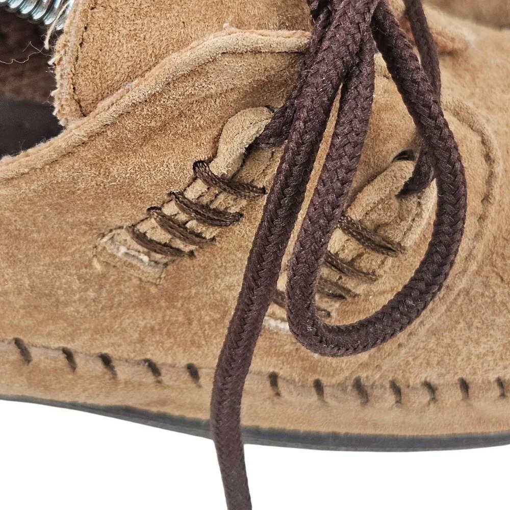Coach And Four Tan Suede Womens Moccasins Size 9 Brown Laces Rubber Sole Flats - Picture 7 of 9